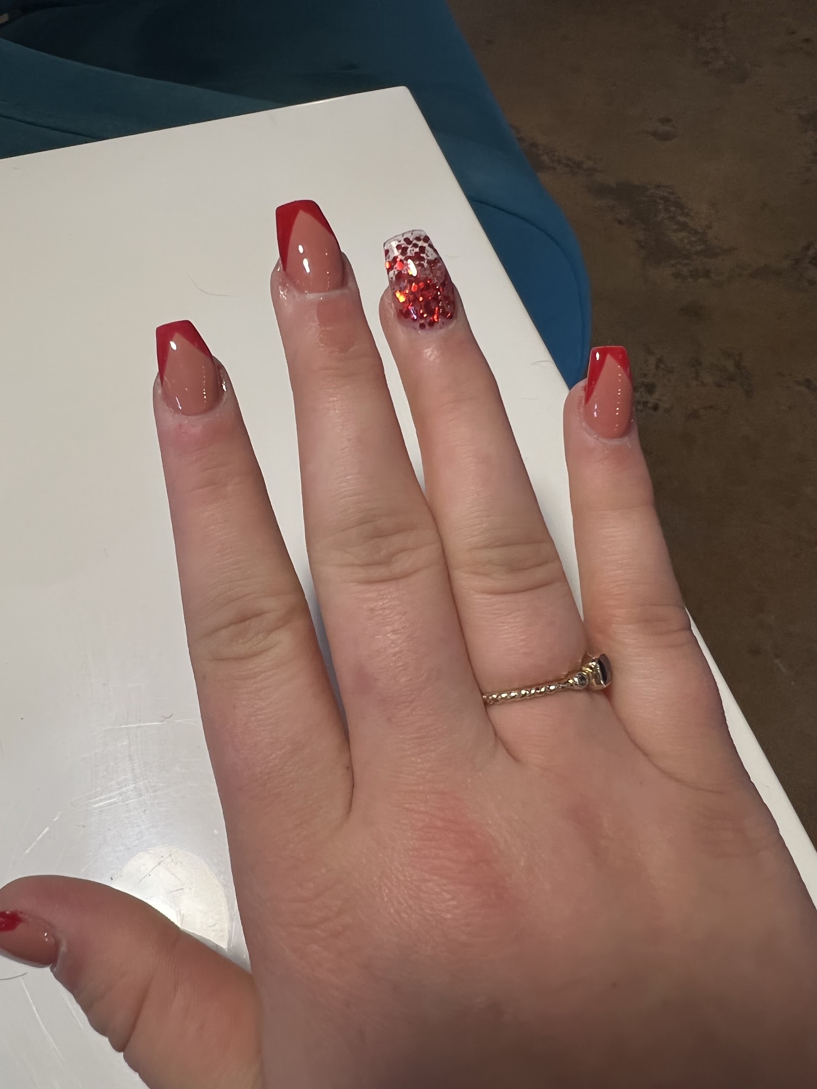 Glowout nail photo 3