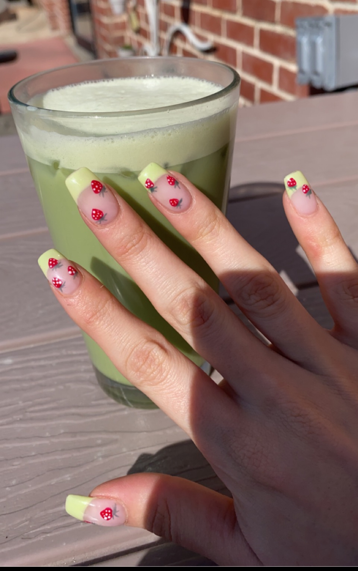 Glowout nail photo 6